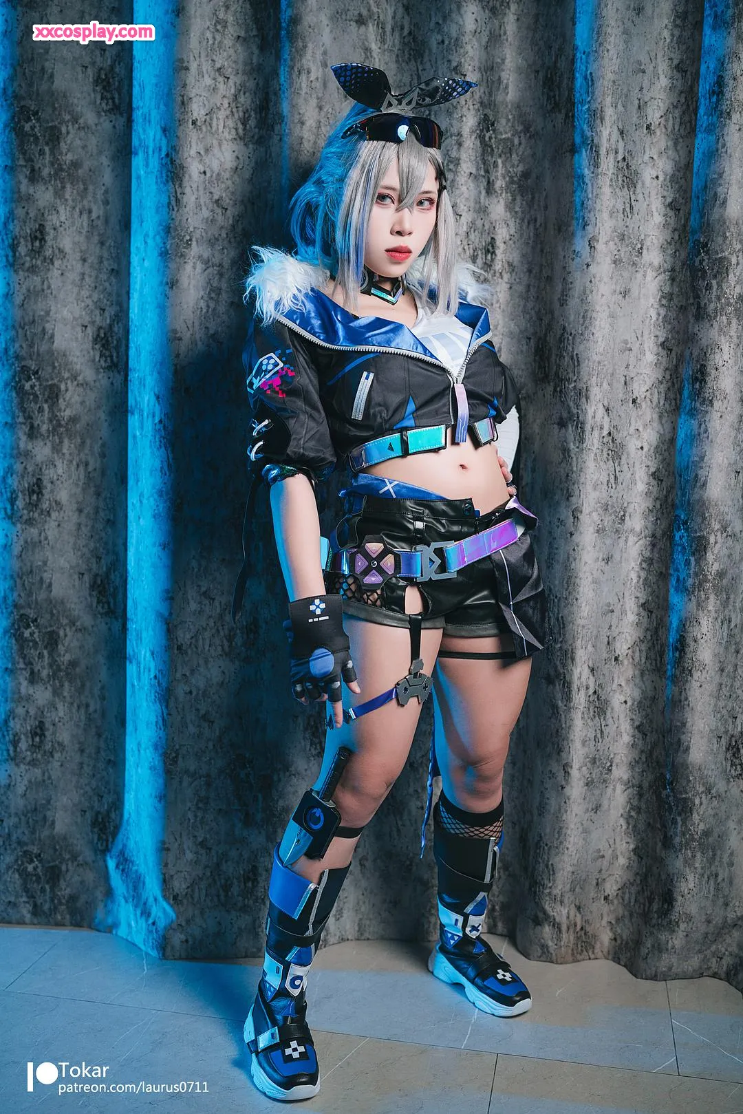 Tokar: Silver Wolf Cosplay Gravure